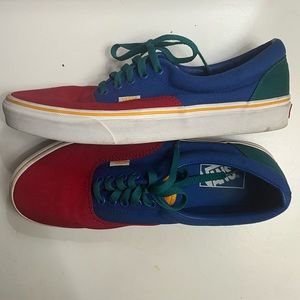 VANS | COLOR BLOCK “OFF THE WALL” CANVAS SKATE SHOES (SIZE 9.5 MENS) - USED